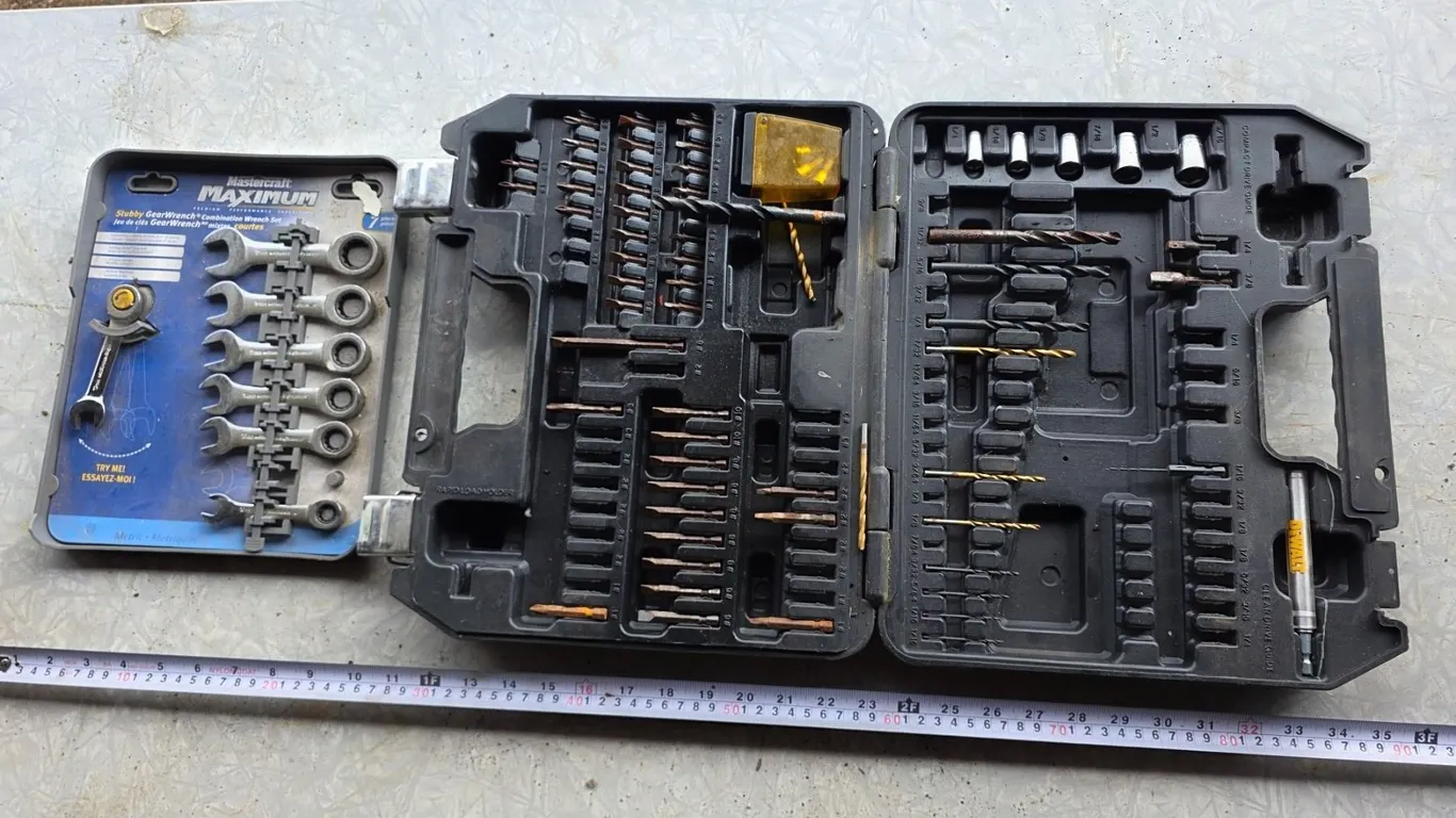 Mastercraft wrenches and dewalt drill bits