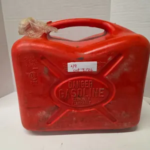 19L Gasoline Tank (Missing Cap)