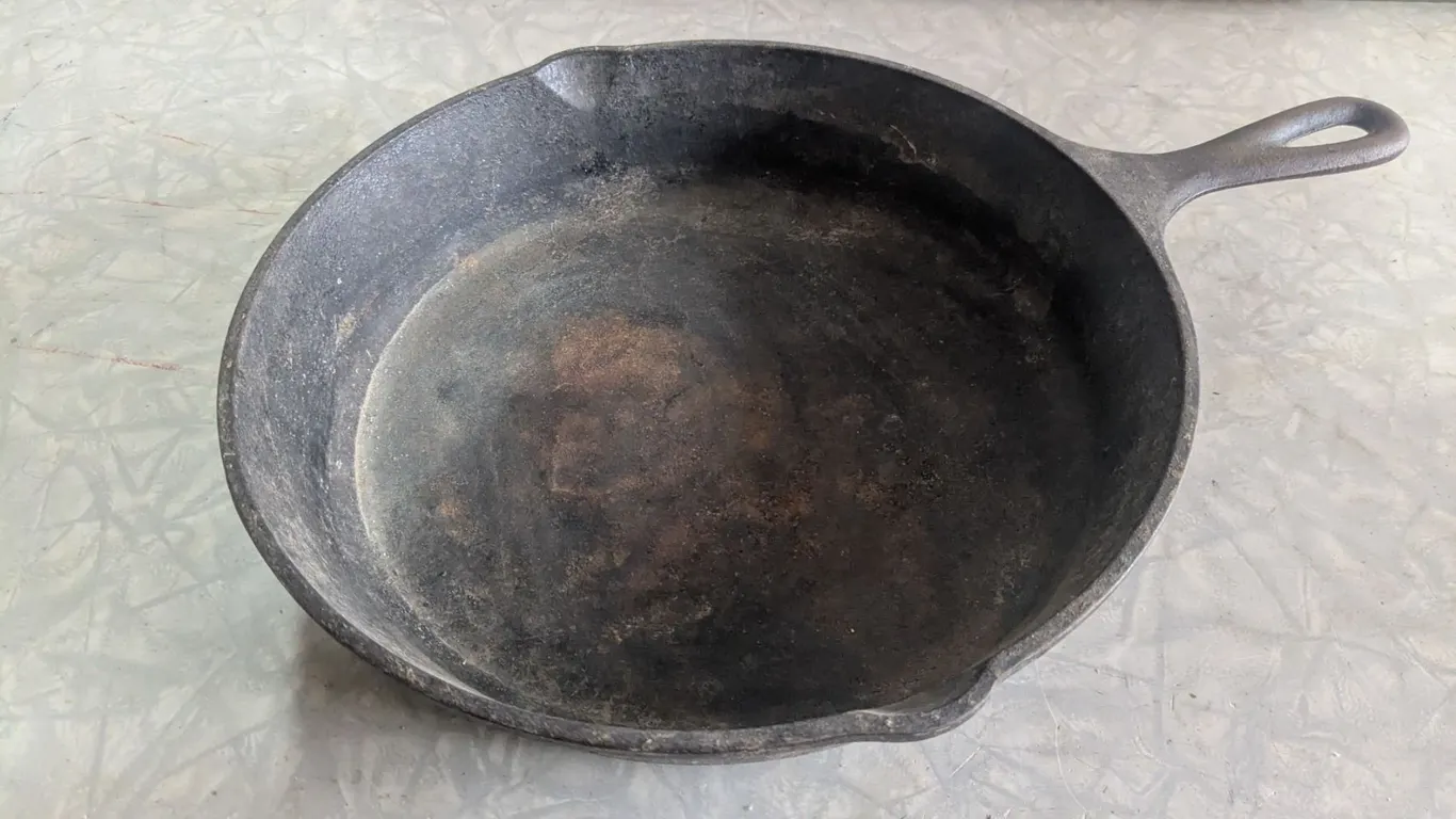 Lodge Cast Iron Frying Pan