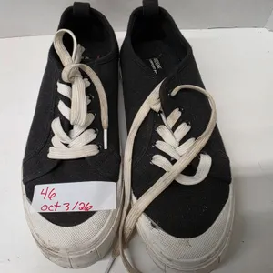 Ardene Running Shoes – Size 8