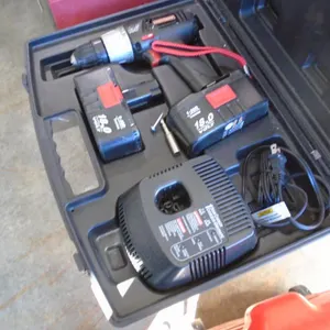 Craftsman 18 v Drill w. 2 Batteries, Charger & Case
