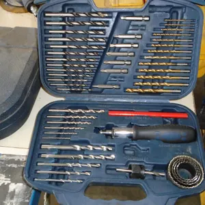 Mastercraft Ratchet Driver w/ Drill Bits in Case