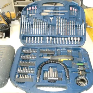 Mastercraft Ratchet Driver w/ Drill Bits in Case