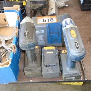 Mastercraft 18v Drills w. Charger & Batteries
