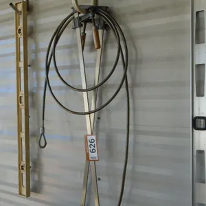 Large Clamps; 2 Levels; Safety Cable