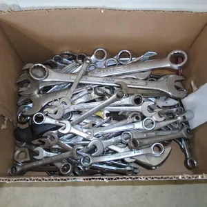 L/O Large Qty English & Metric Wrenches