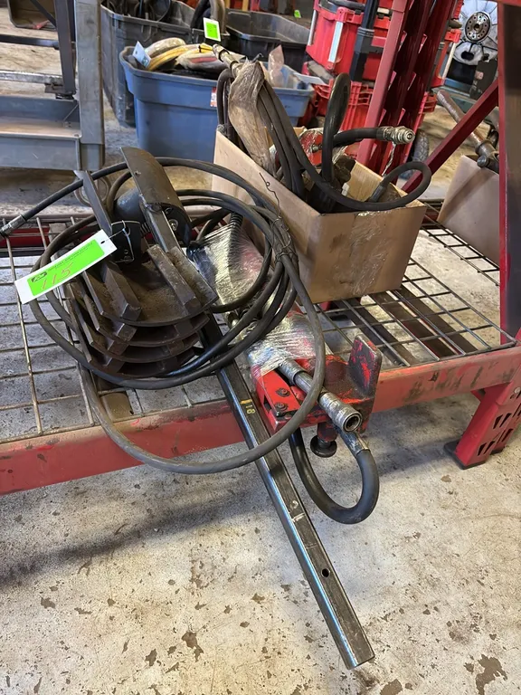 Porta Power with Hand Pump and Assorted Spreader Pieces