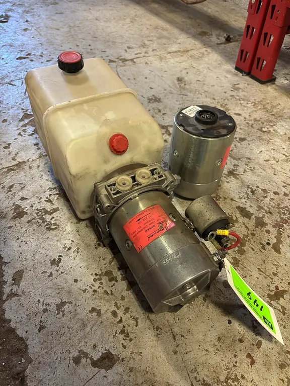 Poly Hydraulic Tank