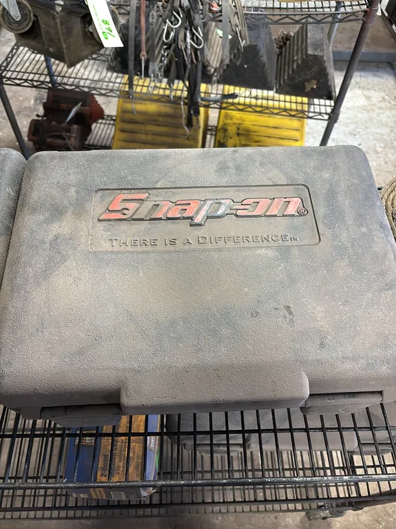 2" Snap-on 3/8" 14.4V Cordless Impacts with Battery Charger and Batteries