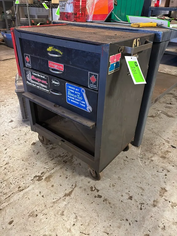3 Drawer Rolling Metal Cabinet
