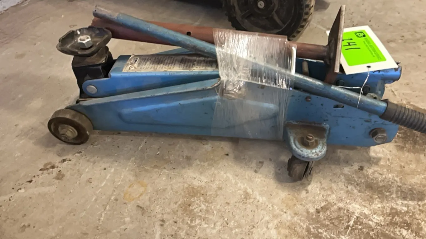 Small Floor Jack