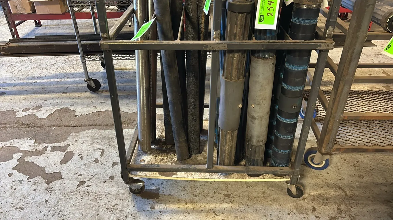23" x 30" Metal Rack with Castor Wheels **Contents Not Included**