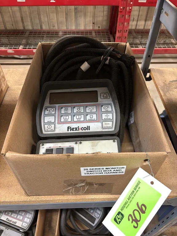 20 Series Monitor and Switch Box Tractor Harness