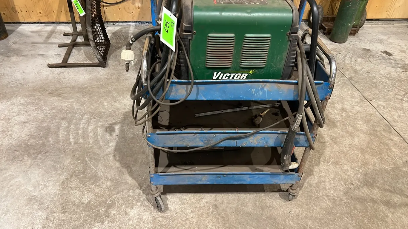 Victor Thermal Dynamics 220 Volt Mig Welder with Cart