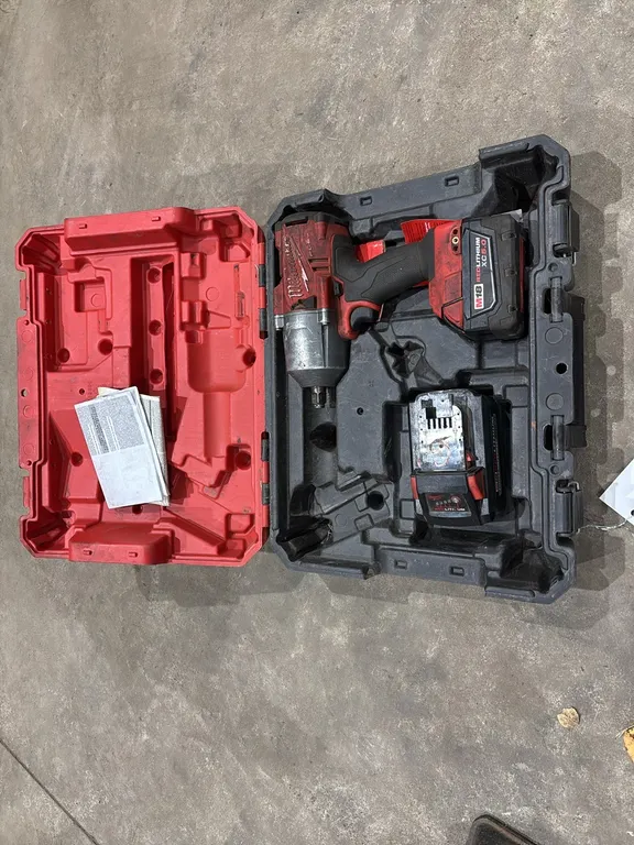 Milwaukee M18 1/2" Drive Cordless Electric Impact with 2 Batteries