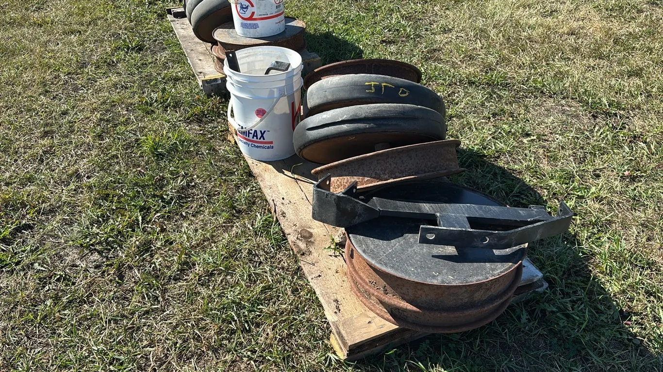 (6) 4" Packer Wheels