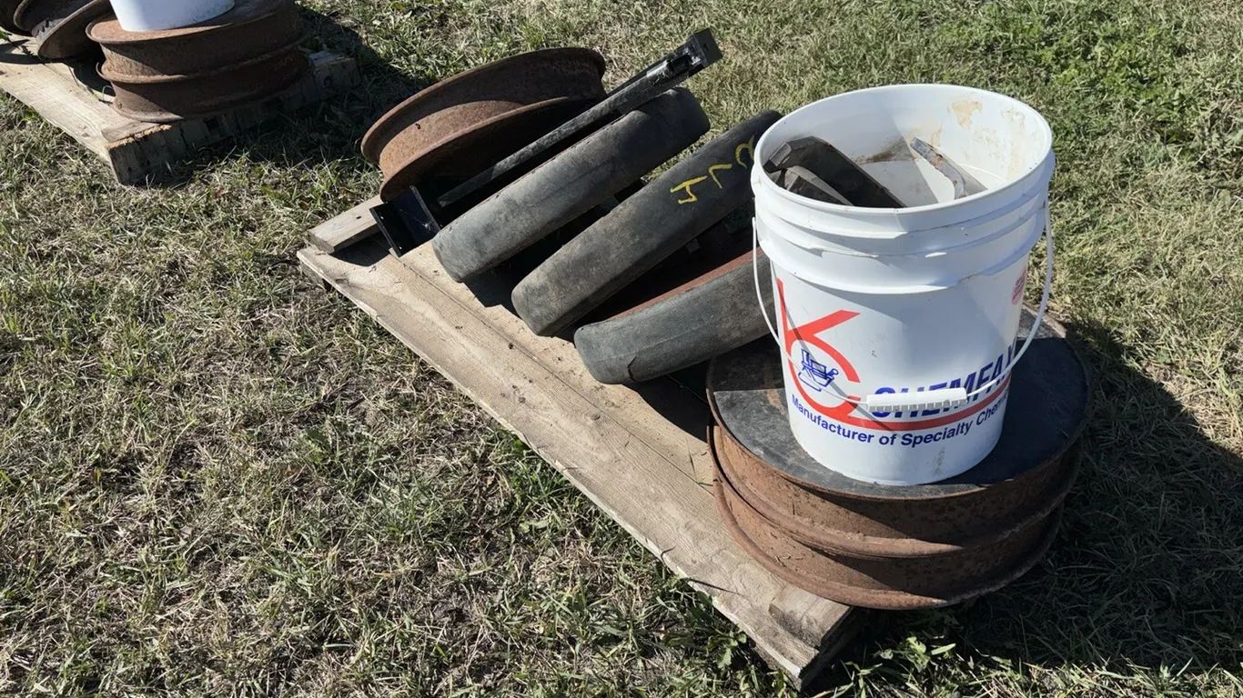 (6) 4" Packer Wheels
