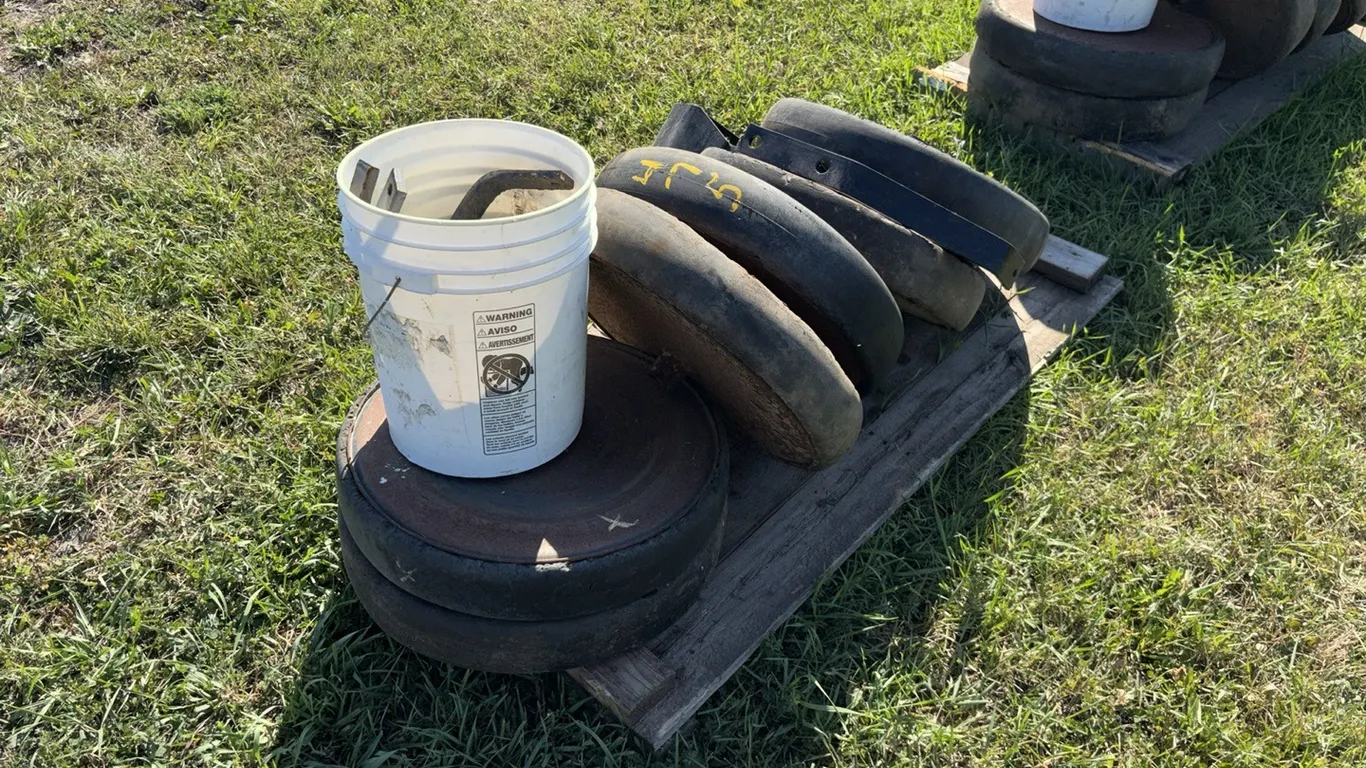 (6) 4" Packer Wheels