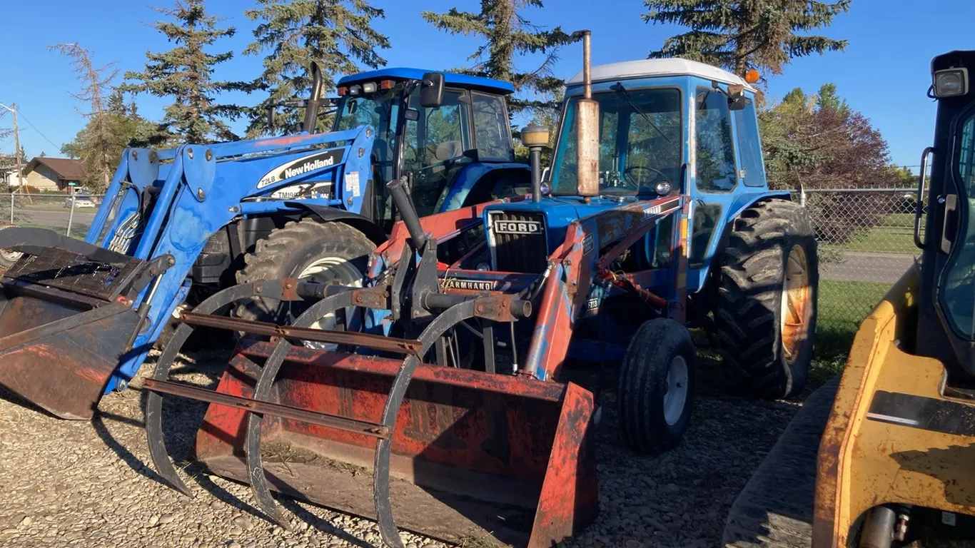 1979 Ford 660 2WD Diesel Tractor VIN: C522632