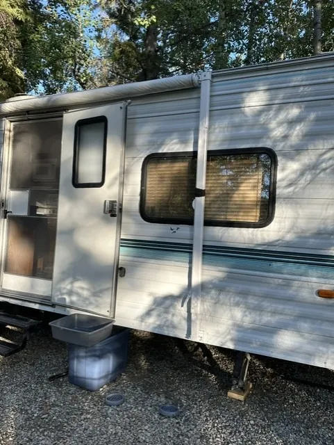 1999 Nash 25' Travel Trailer VIN: 4N11S2526X0108008