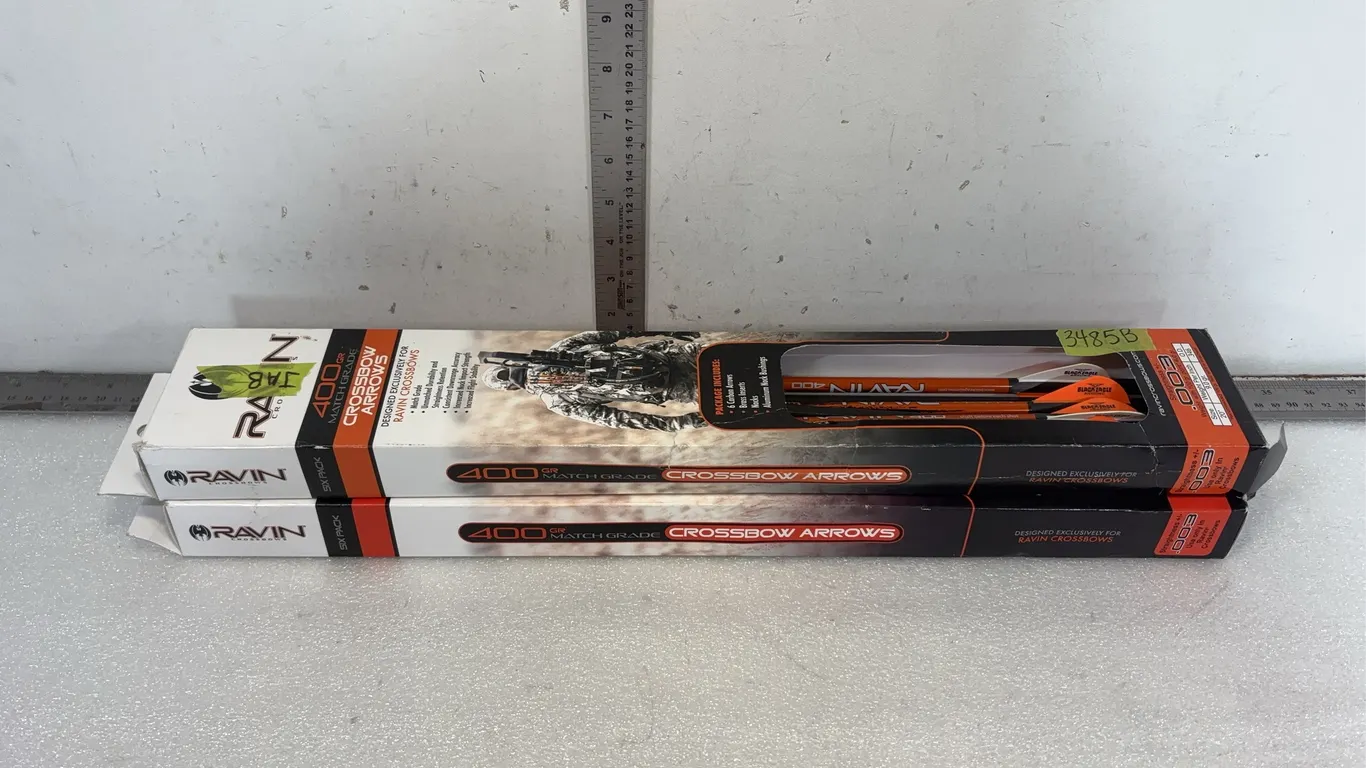 2 - Boxes 400 Grain 20'' Carbon Arrows, Approx. 6 Per Box *Unreserved*