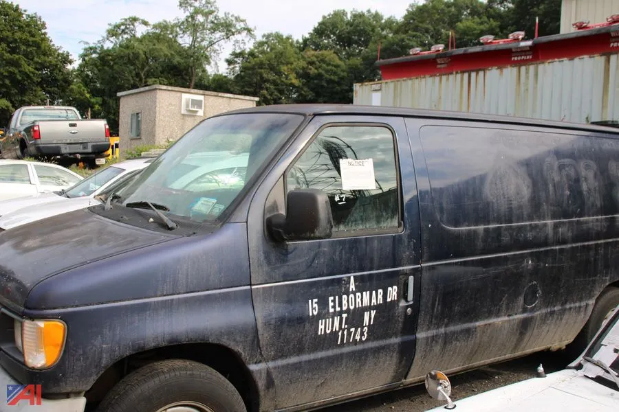 2004 Ford E350 Van