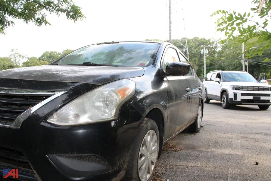 2017 Nissan Versa Sedan