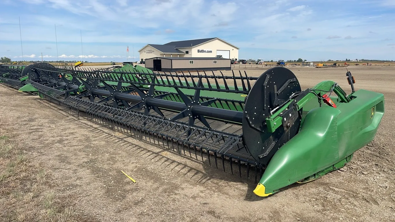 2023 John Deere RD 40F Damage Draper Head