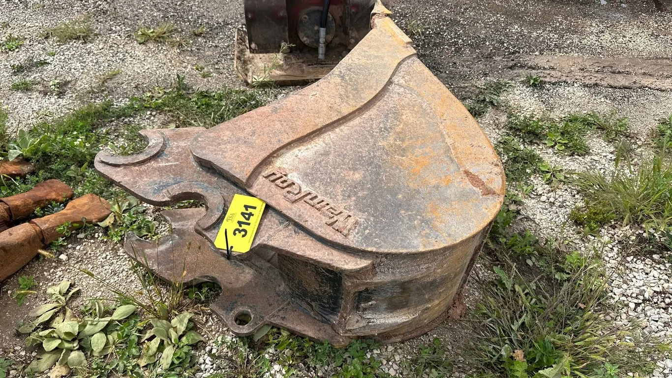 18" Excavator Bucket