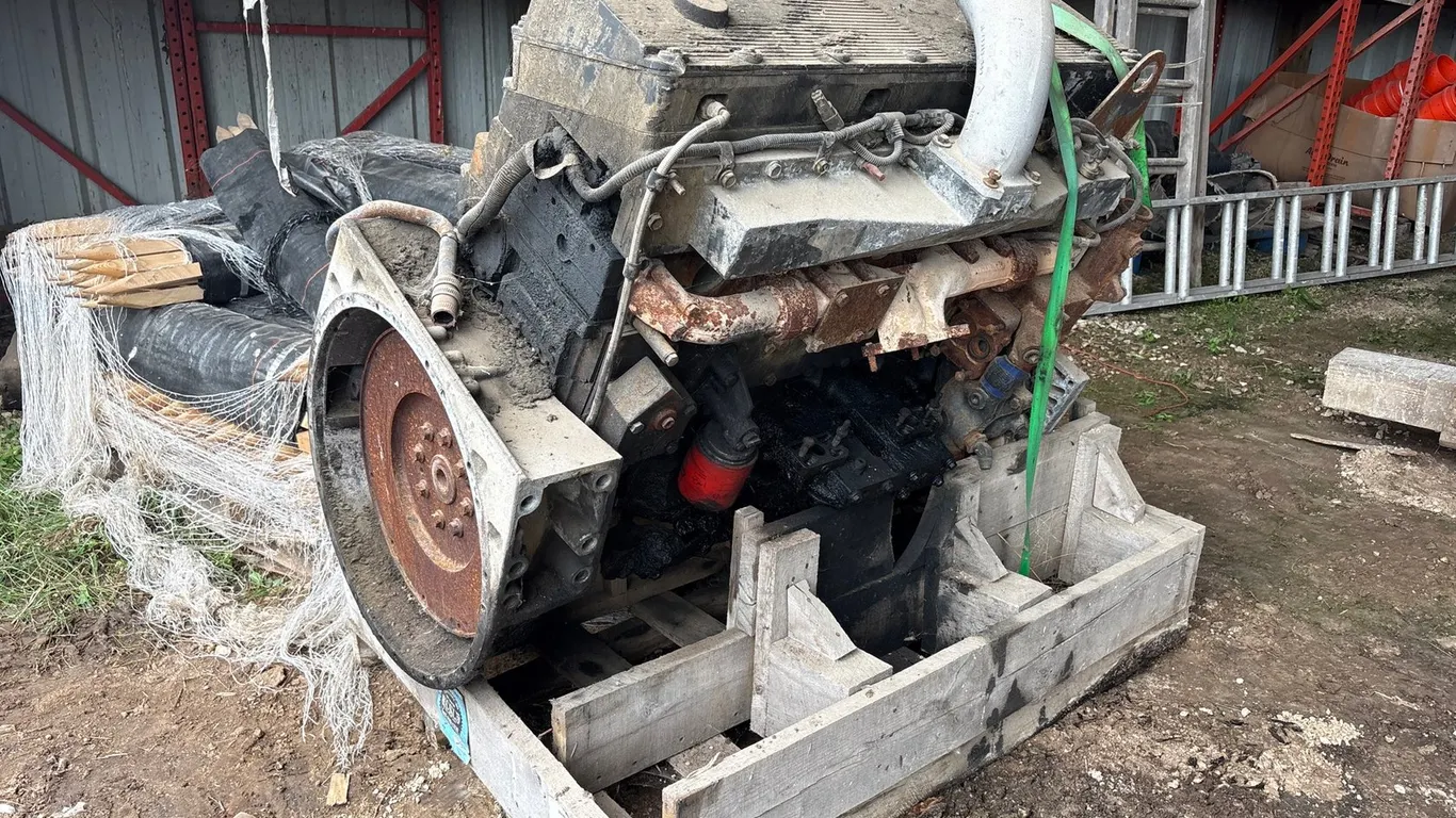 Cummins 6 Cylinder Engine