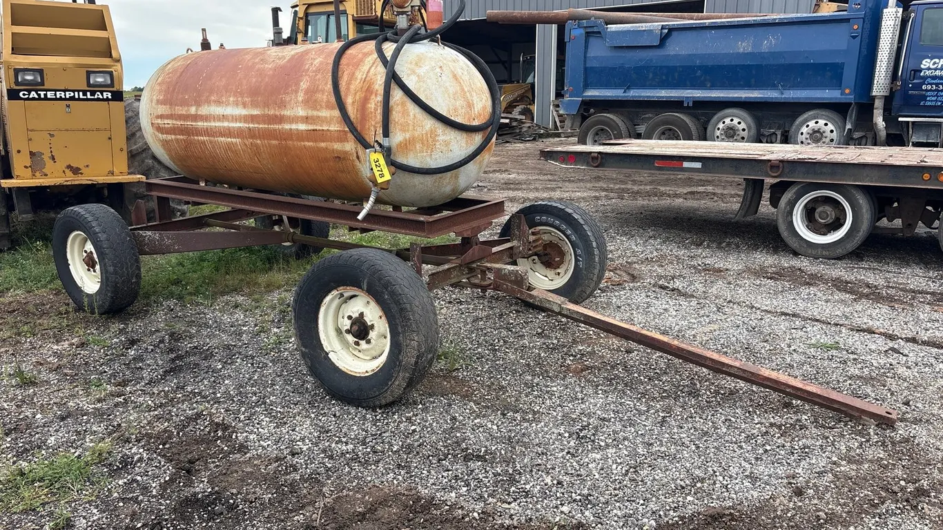 Approx 500 Gallon Mobile Fuel Tank