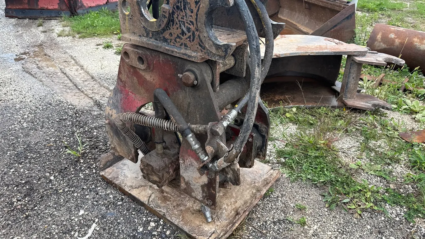 Excavator Compactor