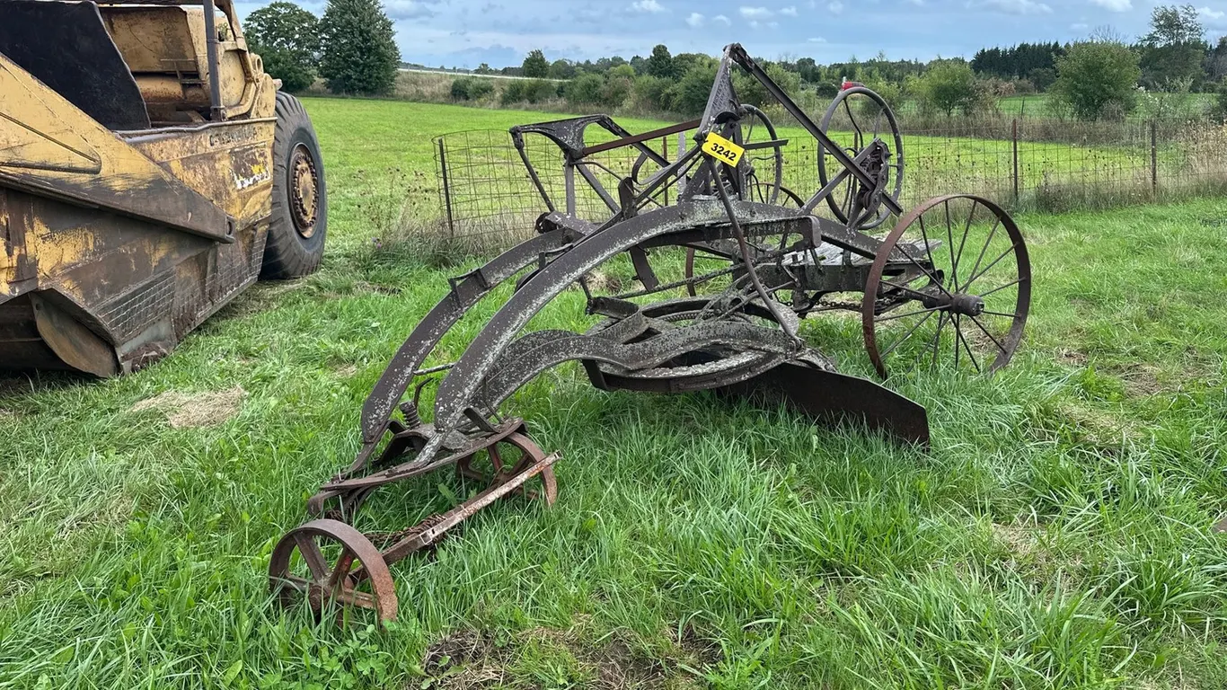 Austin MFG Pull Grader