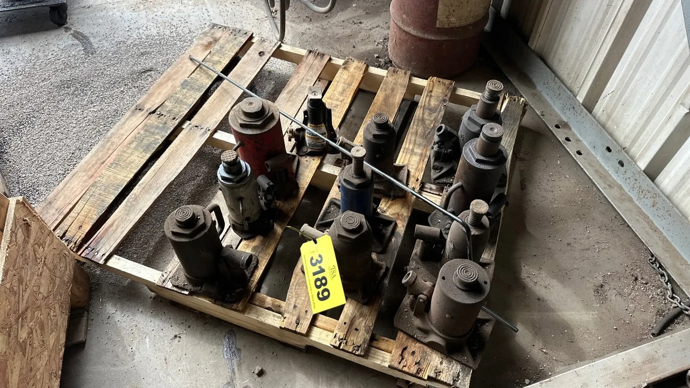 Lot Of (10) Hydraulic Jacks