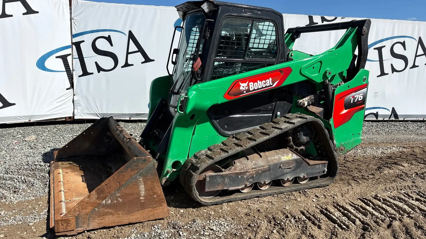 Bobcat T76 Tracked Skid Steer