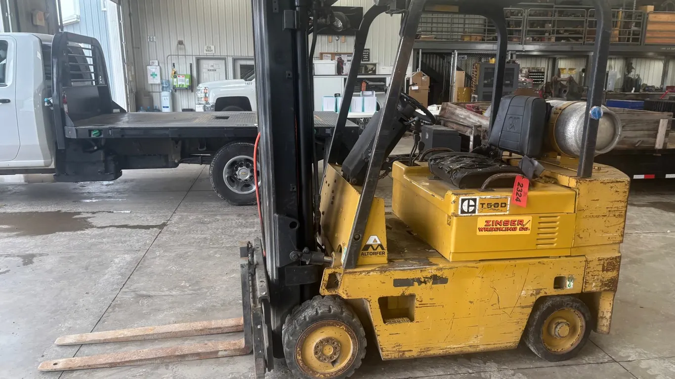 Caterpillar T50D LP Forklift