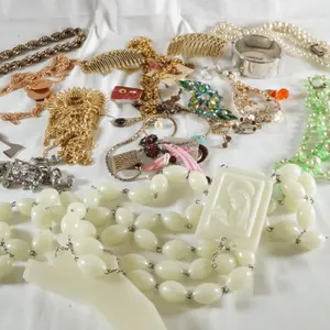Lot of Assorted Jewelry