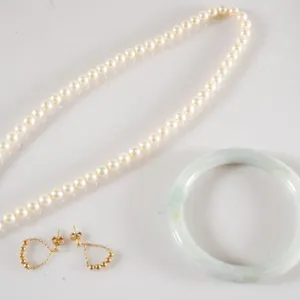 Lot of Assorted Jewelry