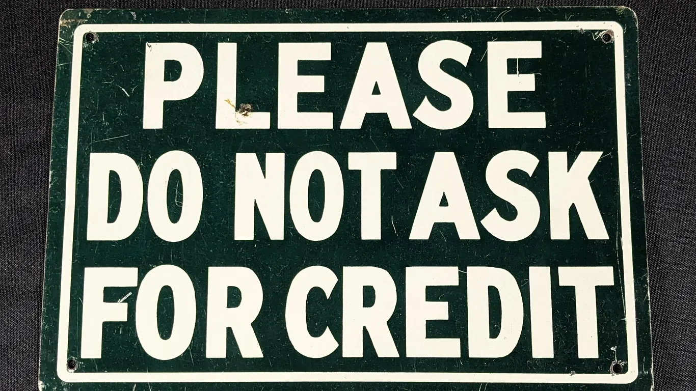VINTAGE TIN SIGN PLEAE DO NOT ASK FOR CREDIT