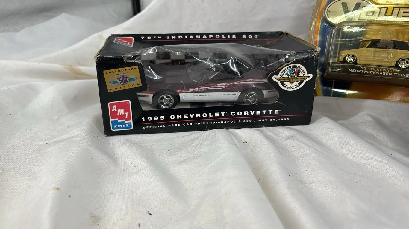 TOY CARS