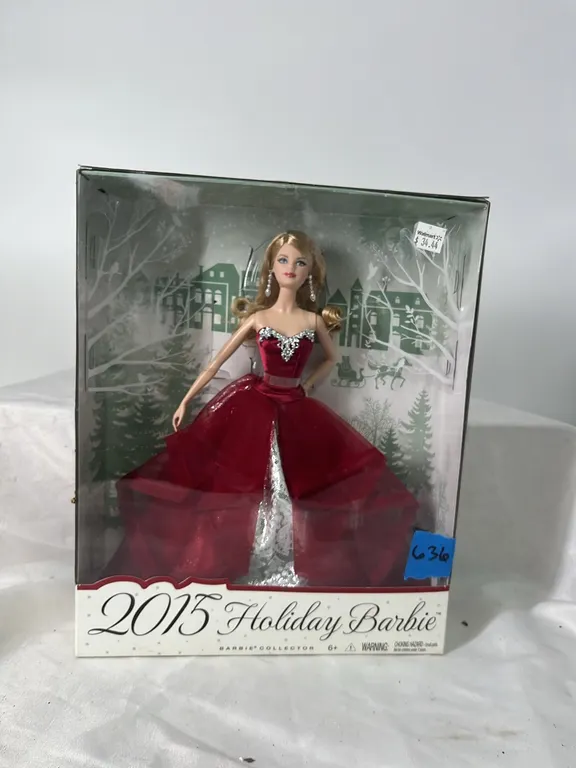 HOLIDAY BARBIE 2015