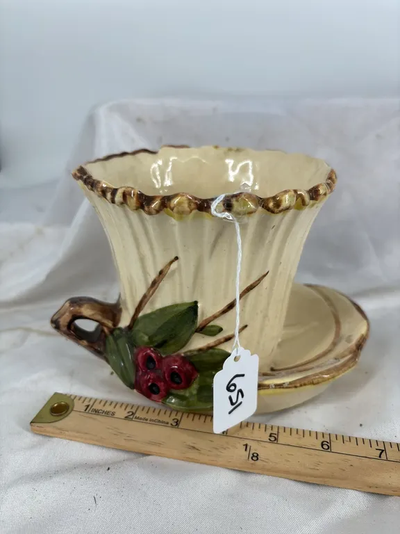 MCCOY CUP AND SAUCER PLANTER