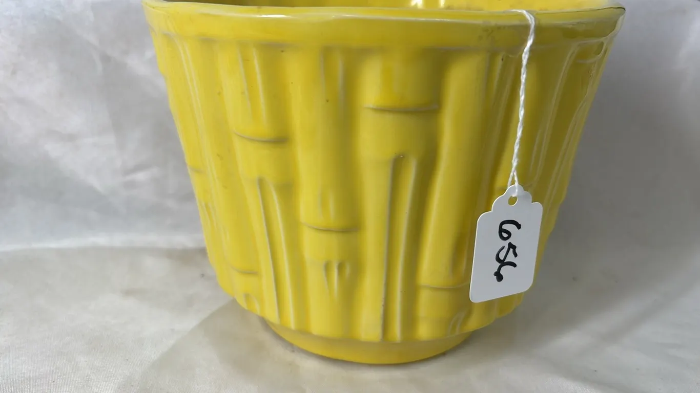 MCCOY MEDIUM YELLOW PLANTER