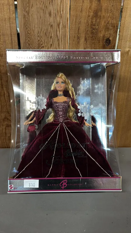 VINTAGE 2004 HOLIDAY BARBIE WITH RED DRESS *IN ORIGINAL BOX*
