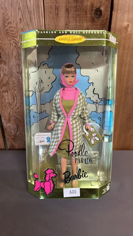 VINTAGE 1995 POODLE PARADE BARBIE: 1965 FASHION AND DOLL REPRODUCTION *IN ORIGINAL BOX*