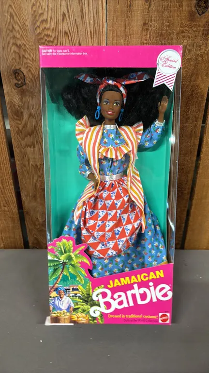 VINTAGE 1991 DOLLS OF THE WORLD COLLECTION JAMAICAN BARBIE *IN ORIGINAL BOX*