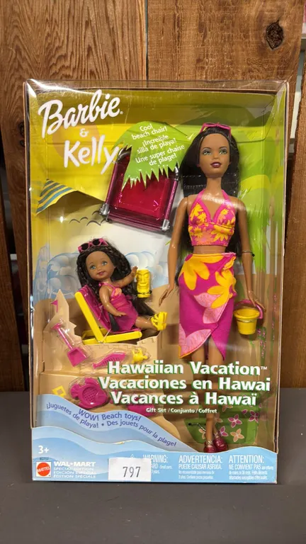 VINTAGE 2003 BARBIE & KELLY HAWAIIAN VACATION SET *IN ORIGINAL BOX*
