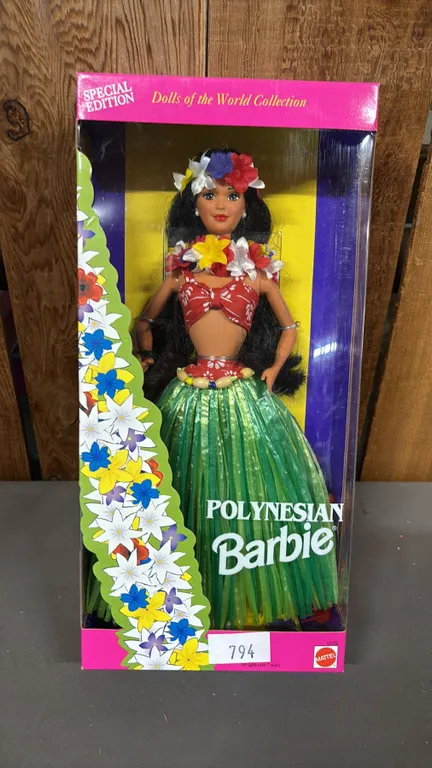 VINTAGE 1994 DOLLS OF THE WORLD COLLECTION POLYNESIAN BARBIE *IN ORIGINAL BOX*