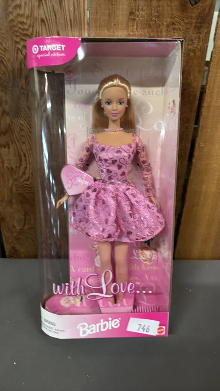 VINTAGE 1999 TARGET EXCLUSIVE WITH LOVE BARBIE *IN ORIGINAL BOX*