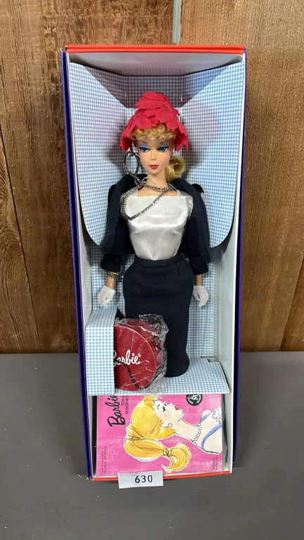 VINTAGE 1998 COLLECTOR'S REQUEST COMMUTER SET BARBIE 1959 DOLL & FASHION REPRODUCTION *IN ORIGINAL